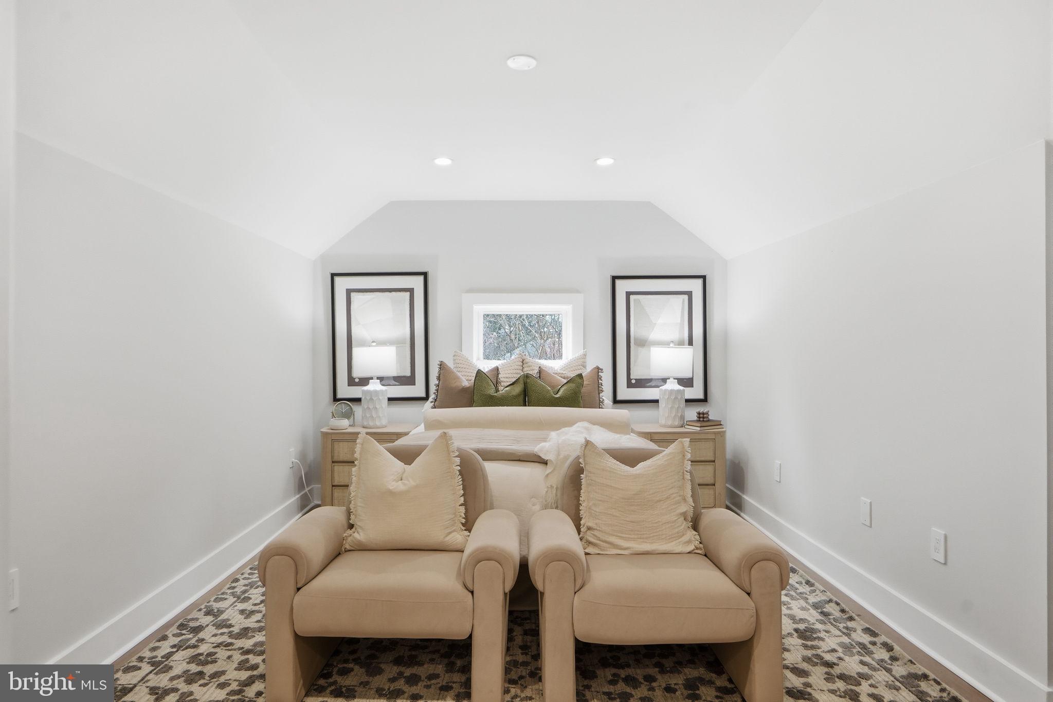 3740 KANAWHA STREET NW