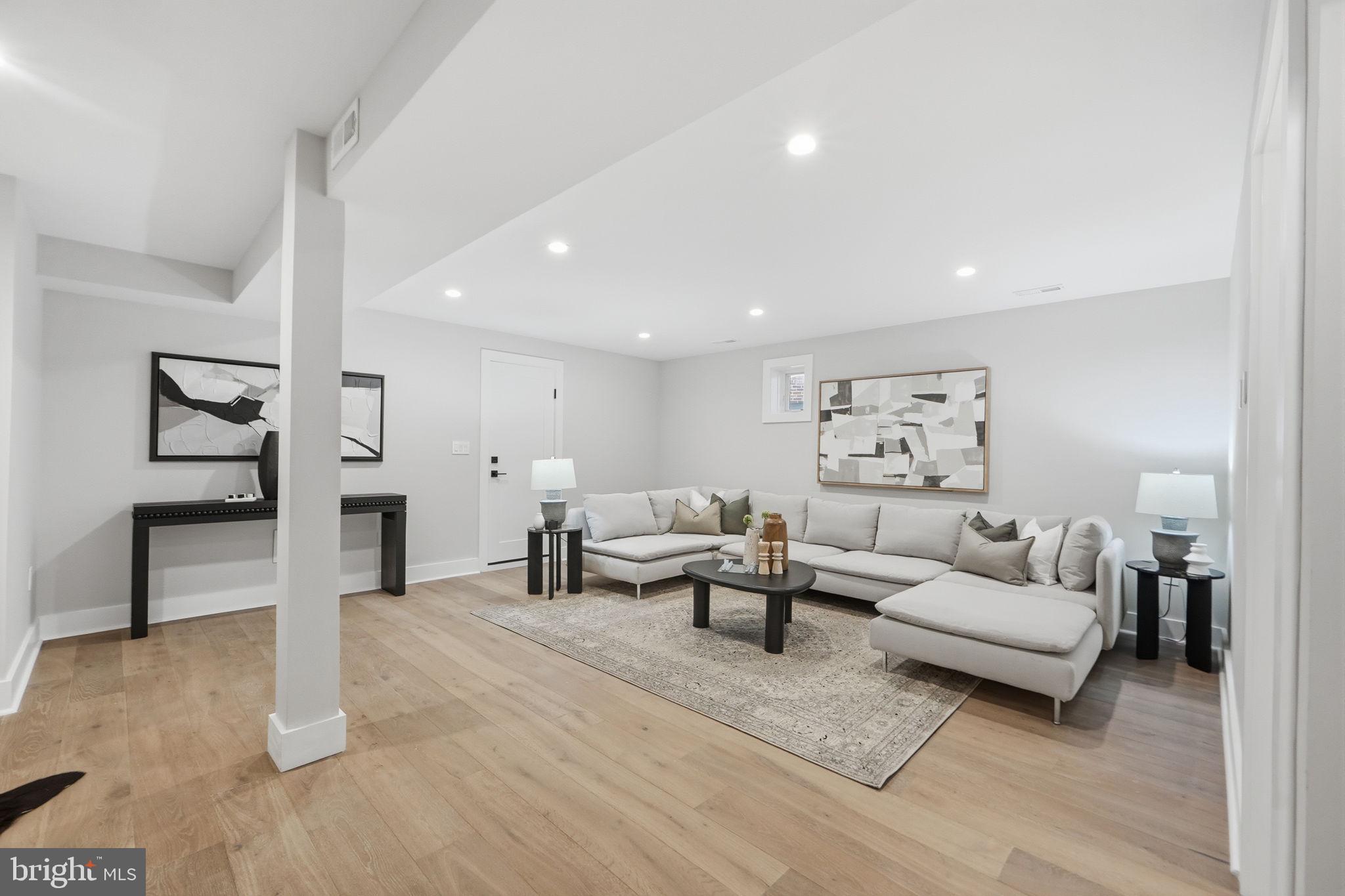 3740 KANAWHA STREET NW