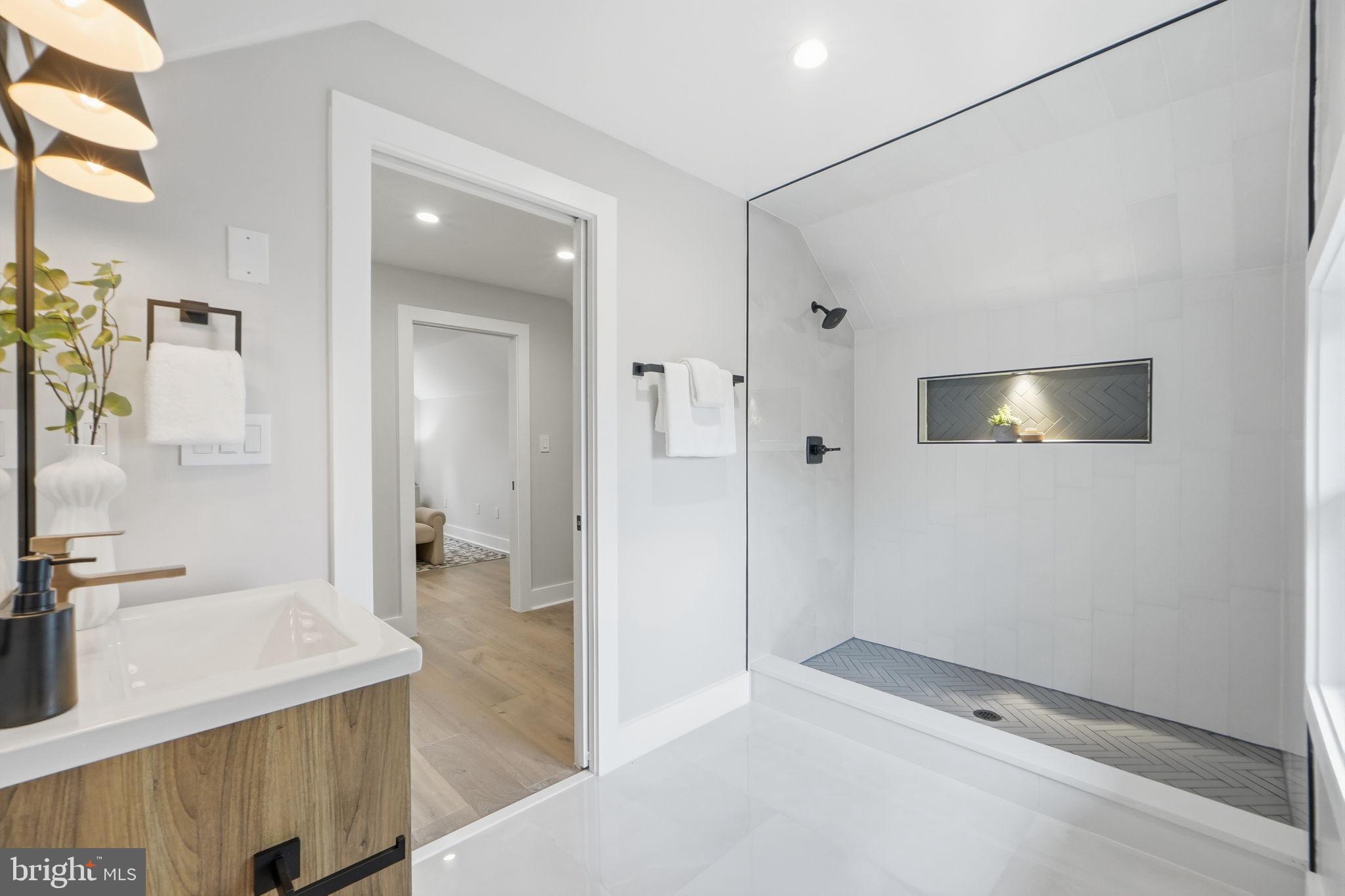 3740 KANAWHA STREET NW