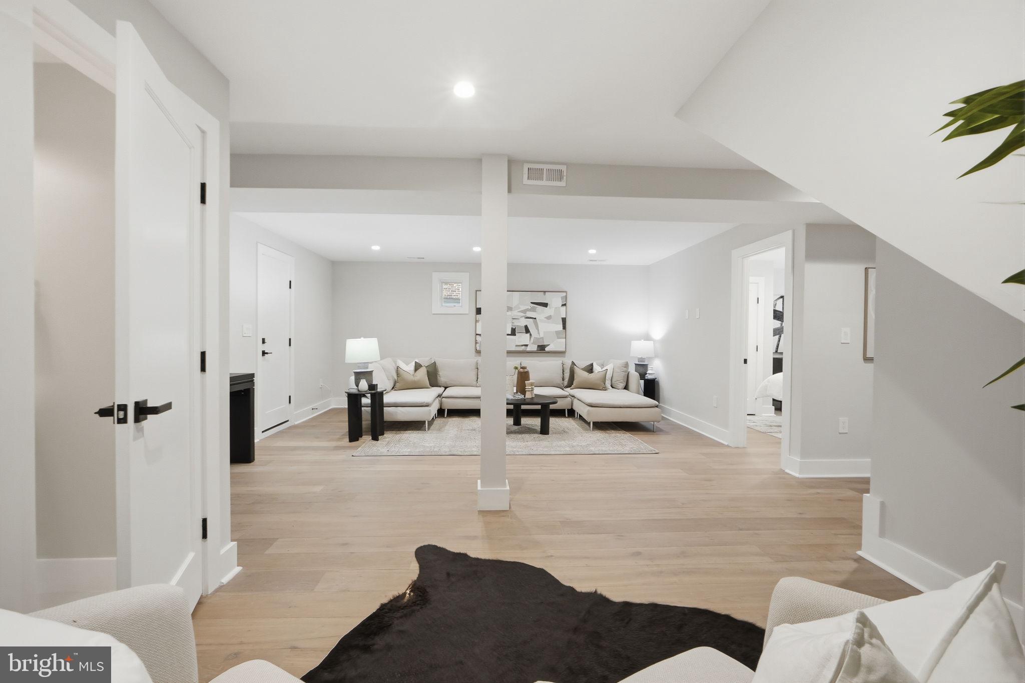 3740 KANAWHA STREET NW