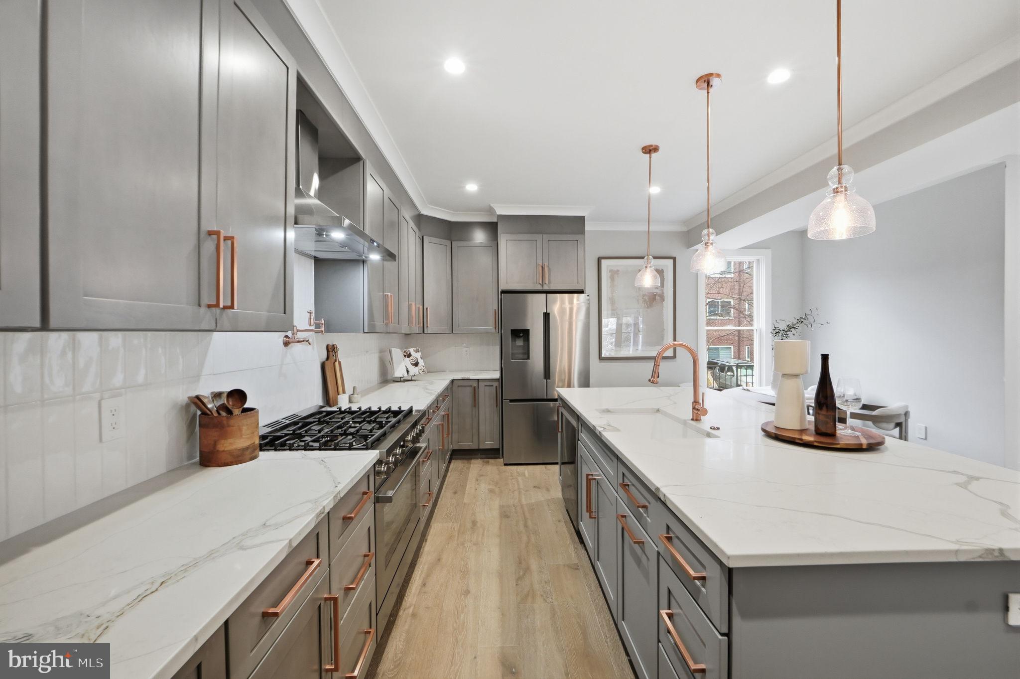 3740 KANAWHA STREET NW