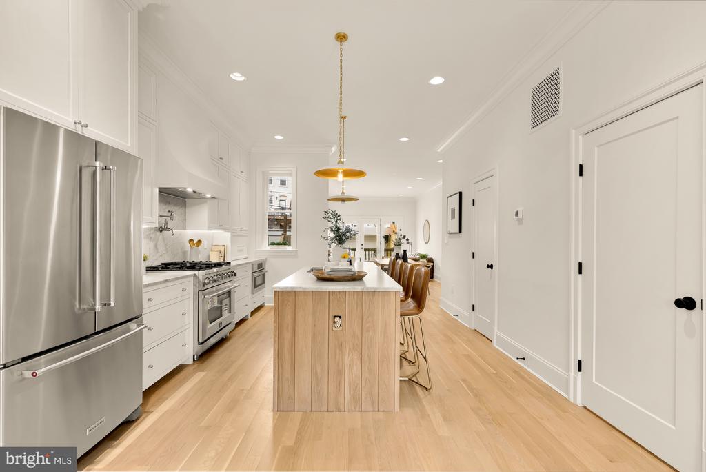 25 T STREET NW