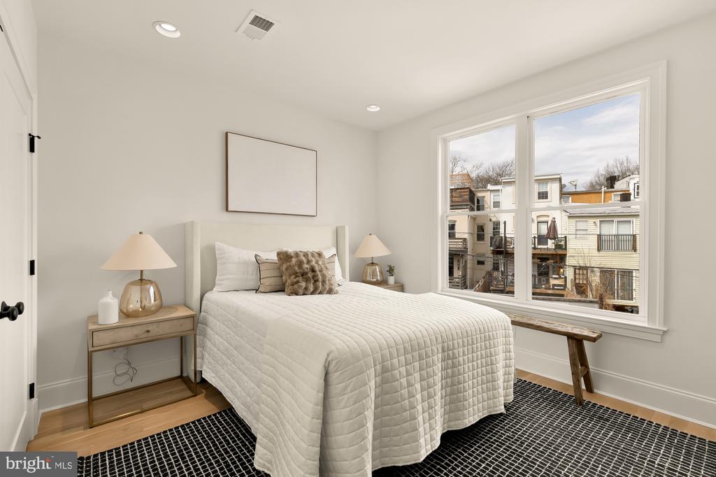 25 T STREET NW