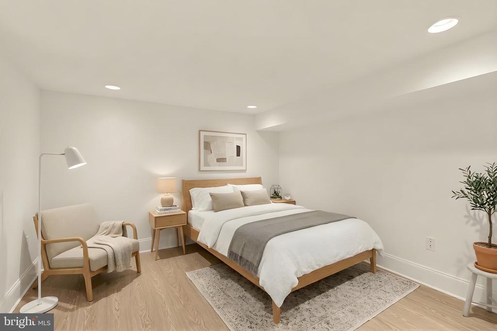 25 T STREET NW