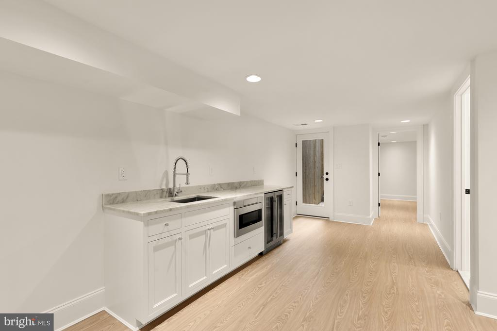 25 T STREET NW