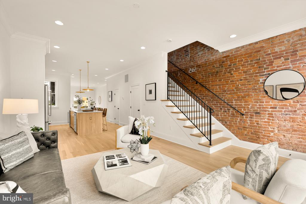 25 T STREET NW