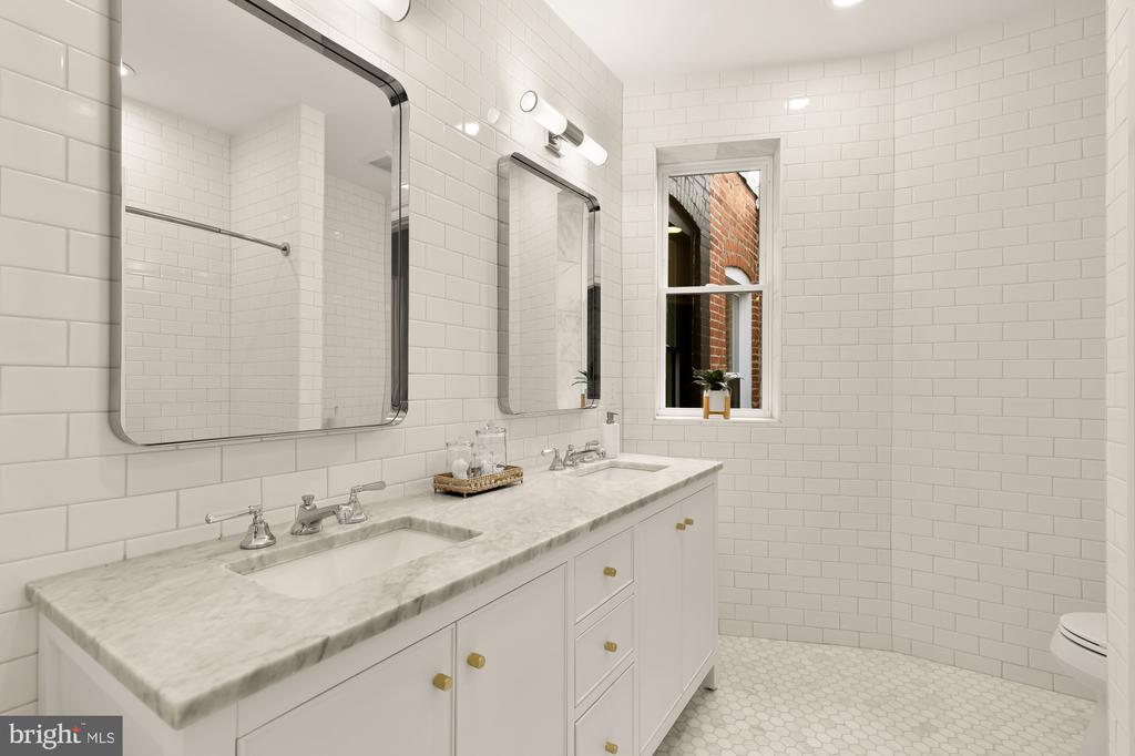 25 T STREET NW