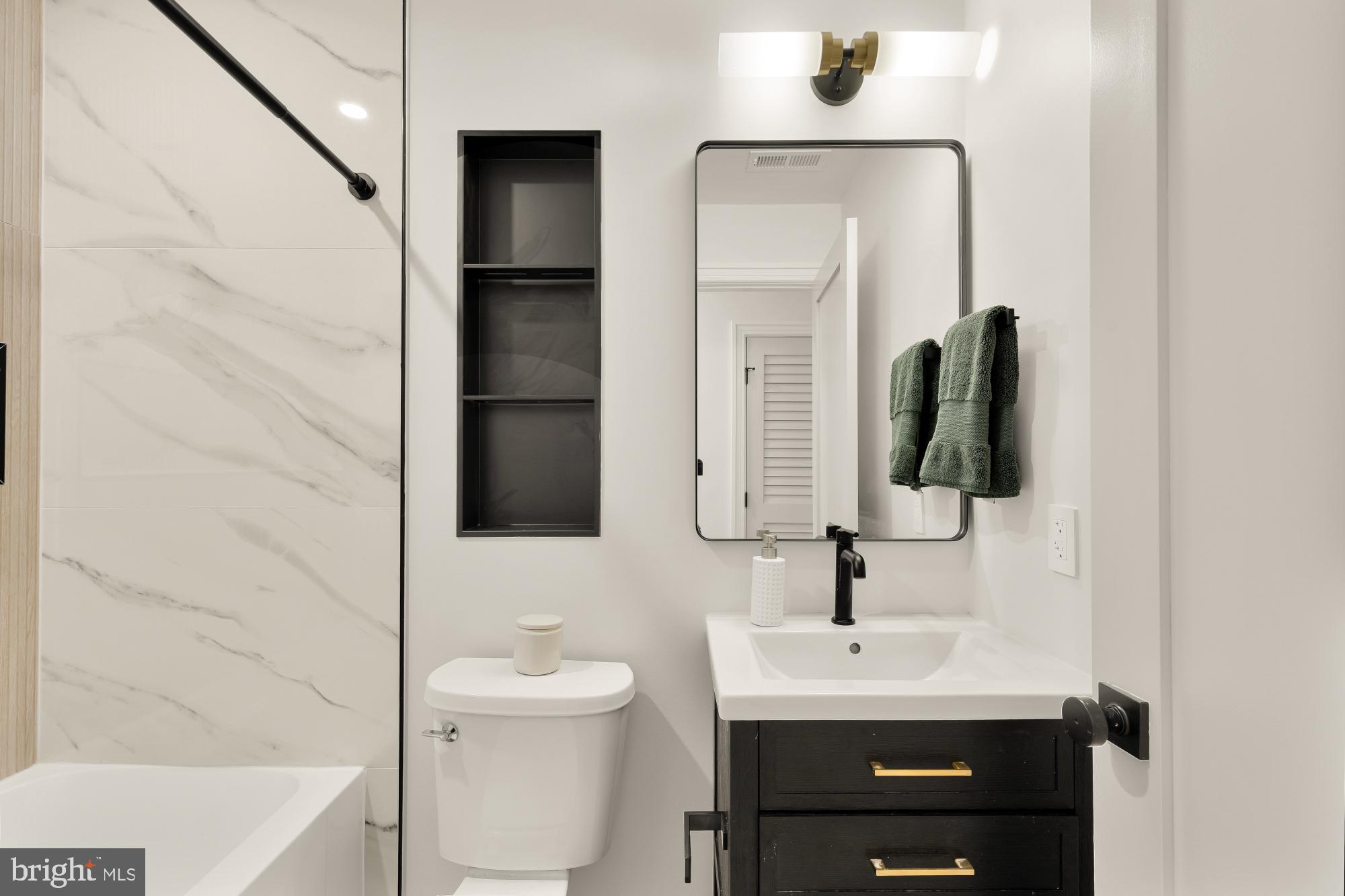 1463 HARVARD STREET NW 5