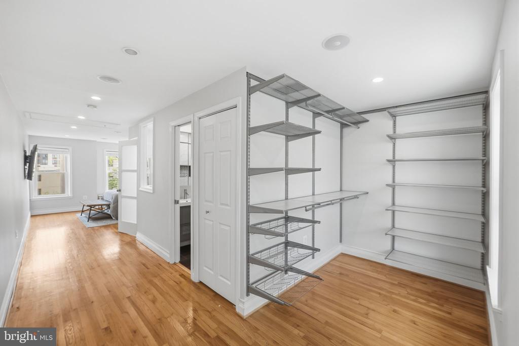 1433 W STREET NW