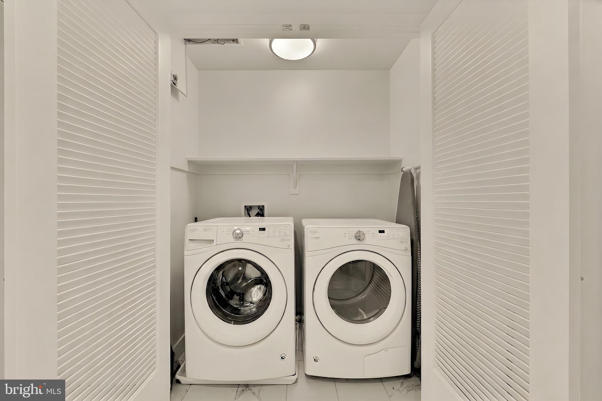 45 SUTTON SQUARE SW 906