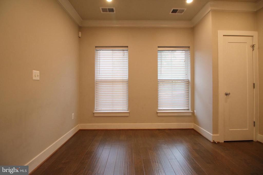 7213 GEORGIA AVENUE NW Unit: 10-A
