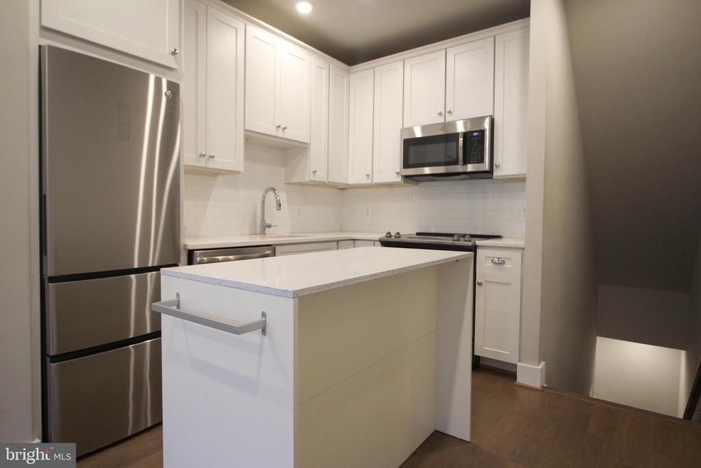 7213 GEORGIA AVENUE NW Unit: 10-A