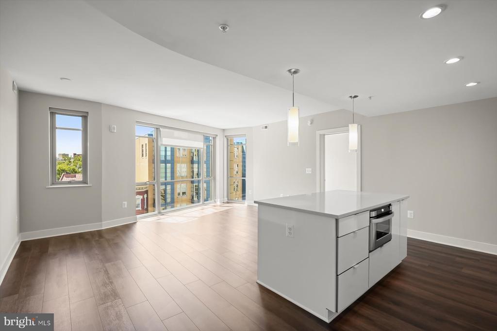 1311 13TH STREET NW Unit: PH-1