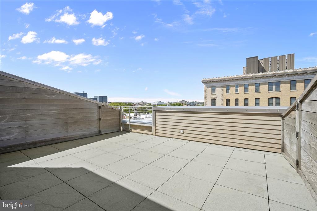 1311 13TH STREET NW Unit: PH-1