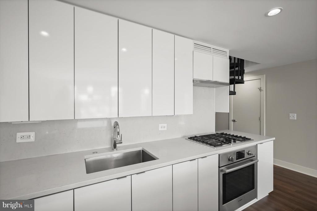 1311 13TH STREET NW Unit: PH-1