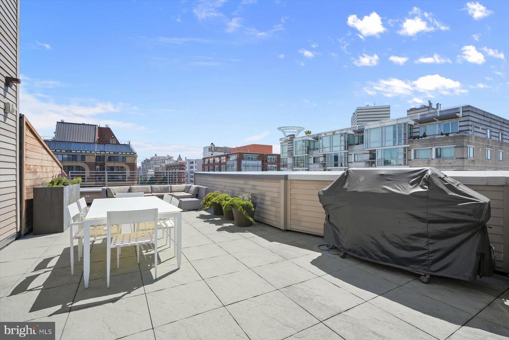 1311 13TH STREET NW Unit: PH-1
