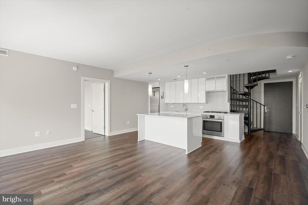 1311 13TH STREET NW Unit: PH-1