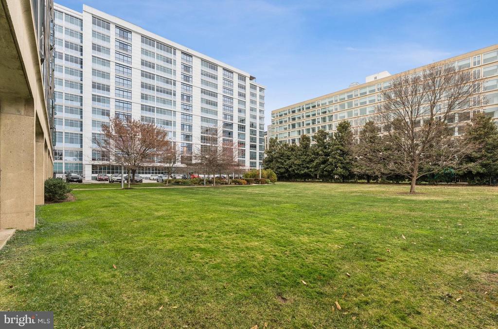 1101 3RD STREET SW Unit: 114