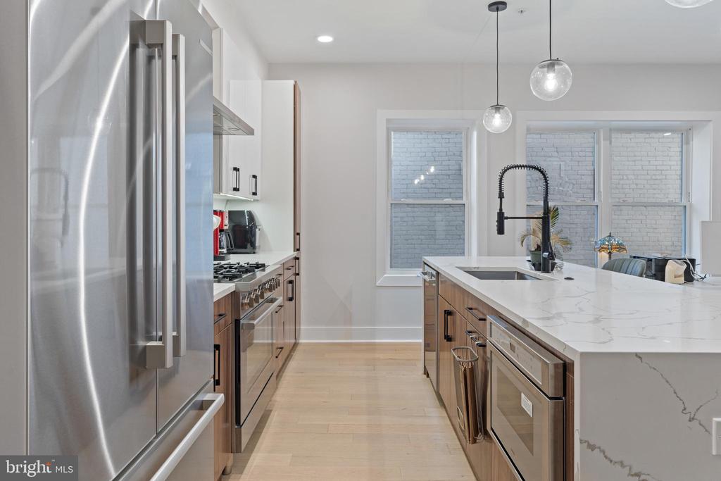 615 IRVING STREET NW Unit: 1