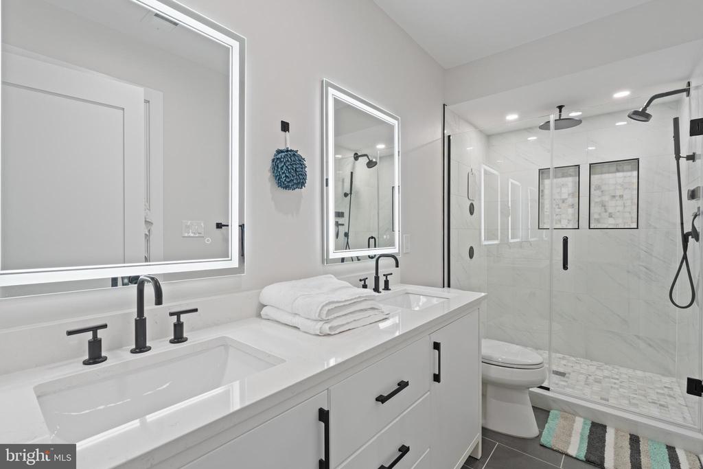 615 IRVING STREET NW Unit: 1