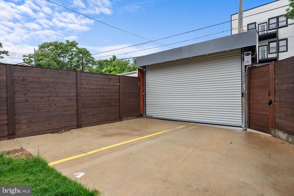 615 IRVING STREET NW Unit: 1