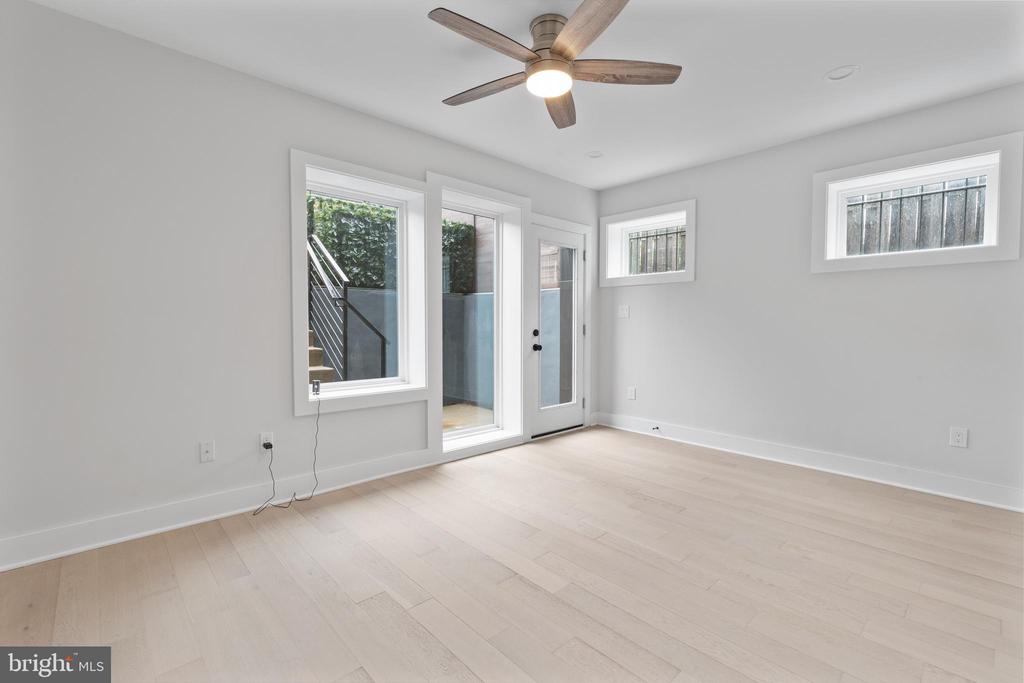 615 IRVING STREET NW Unit: 1