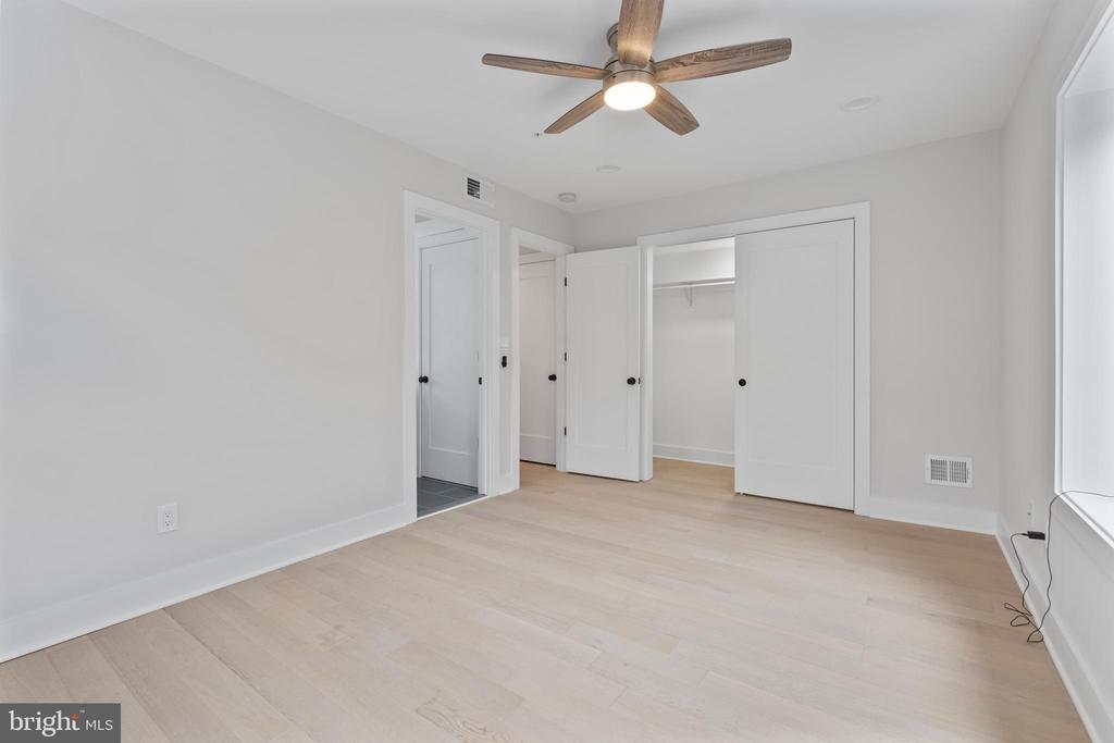615 IRVING STREET NW Unit: 1