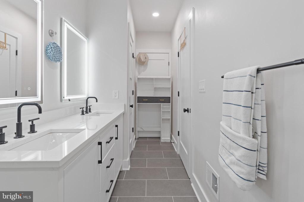 615 IRVING STREET NW Unit: 1