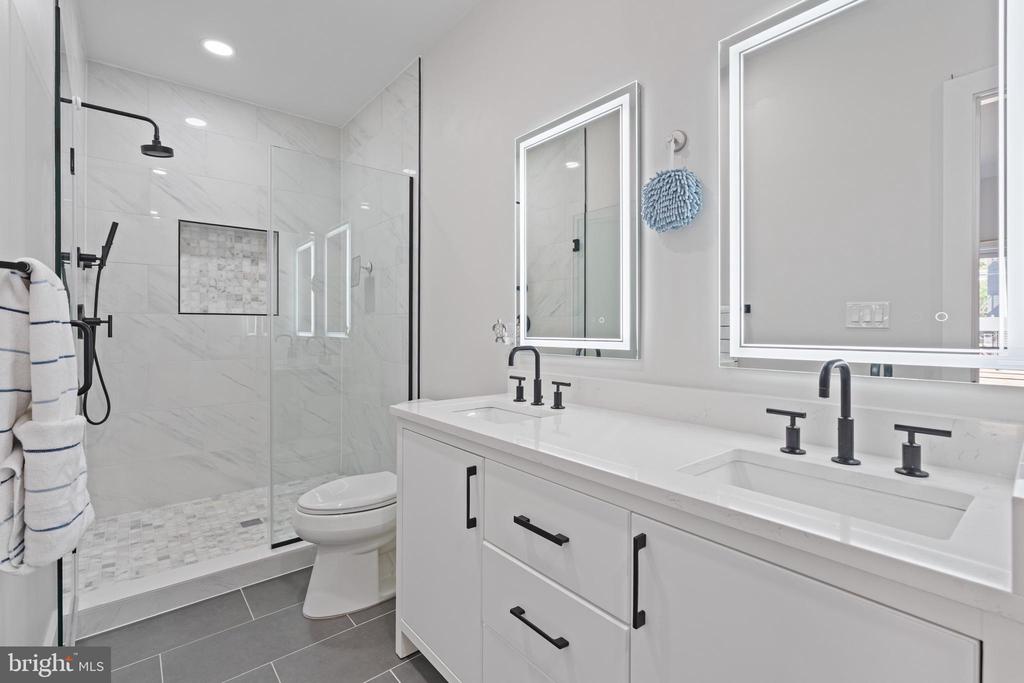 615 IRVING STREET NW Unit: 1