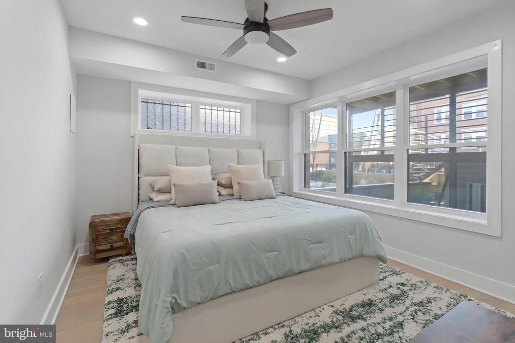 615 IRVING STREET NW Unit: 1