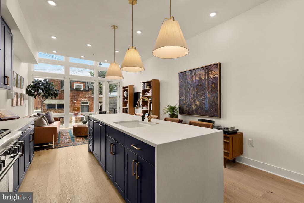 1737 11TH STREET NW 102