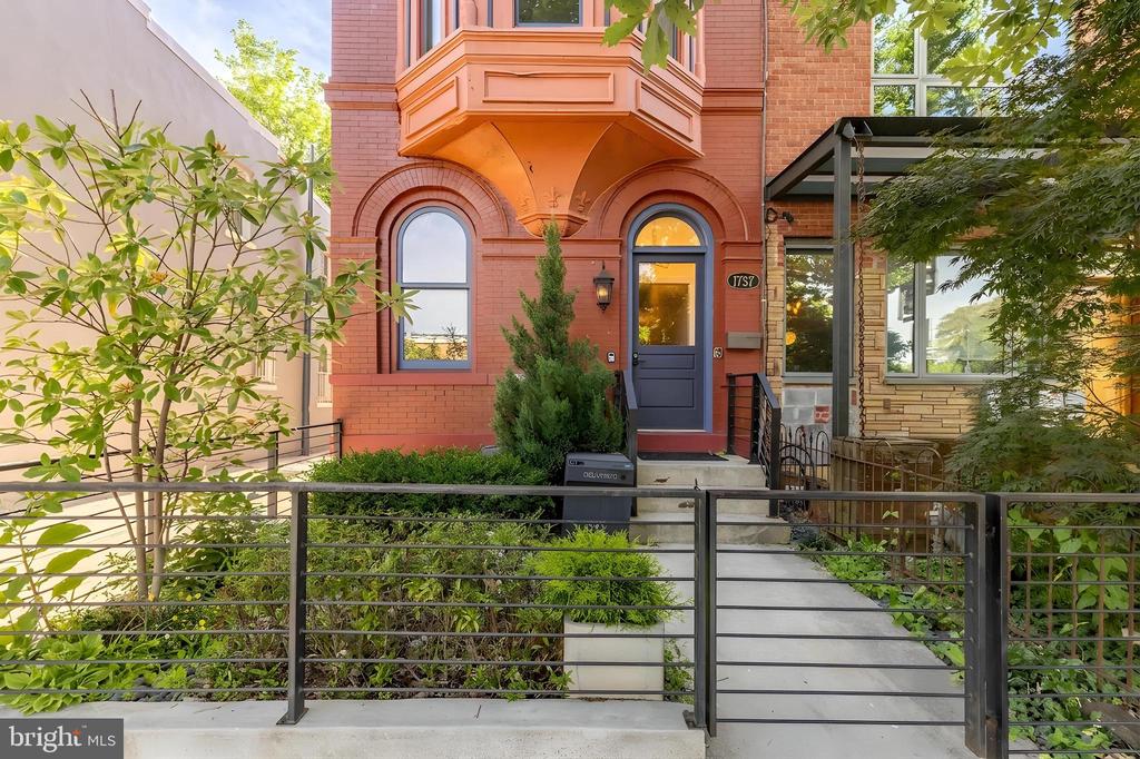 1737 11TH STREET NW 102