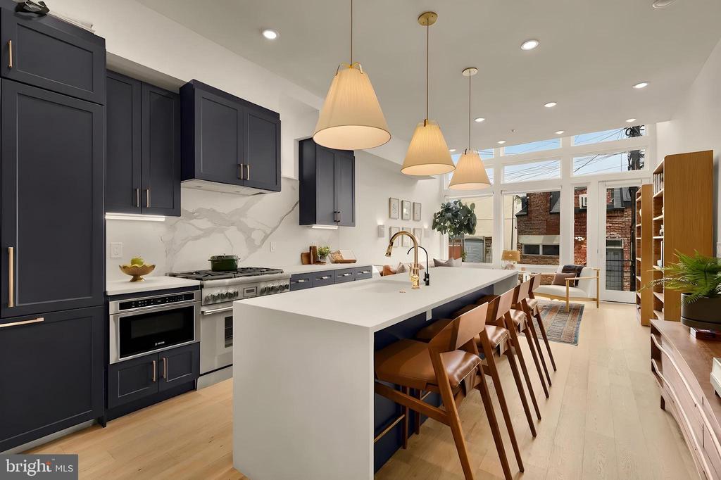 1737 11TH STREET NW 102