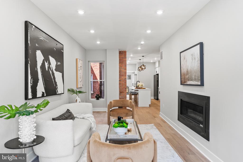 26 TODD PLACE NE 1