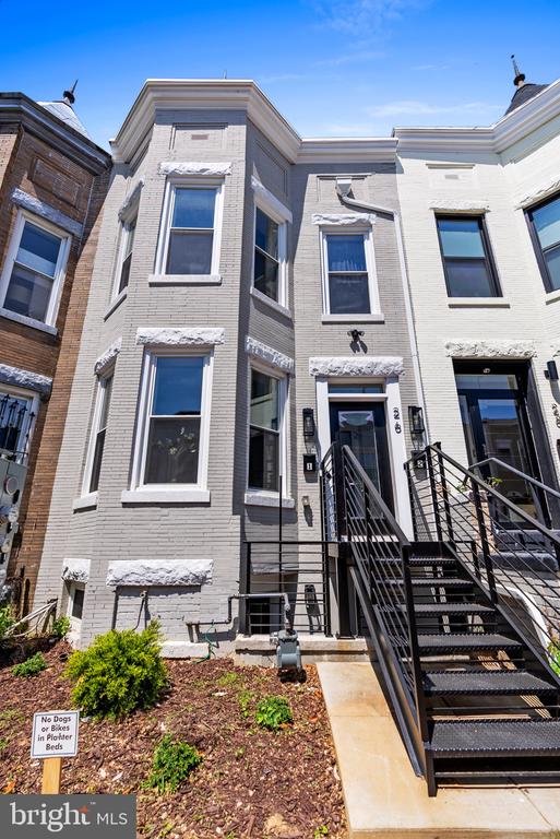 26 TODD PLACE NE 1