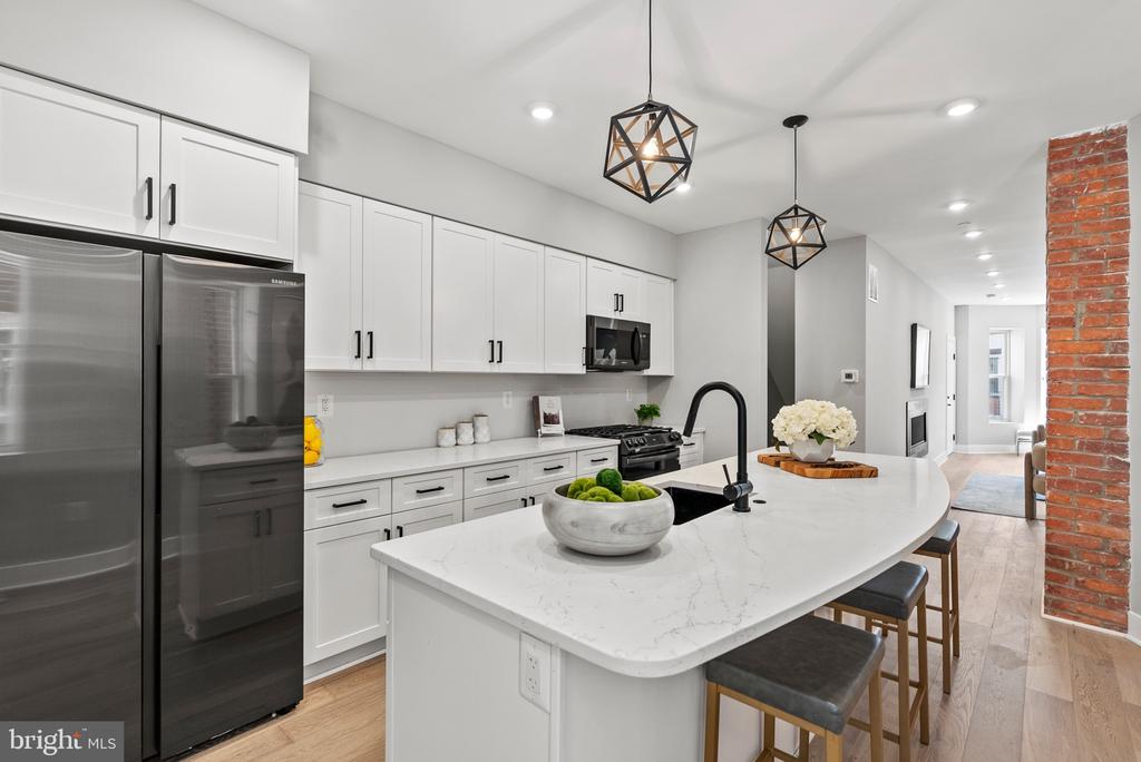 26 TODD PLACE NE 1