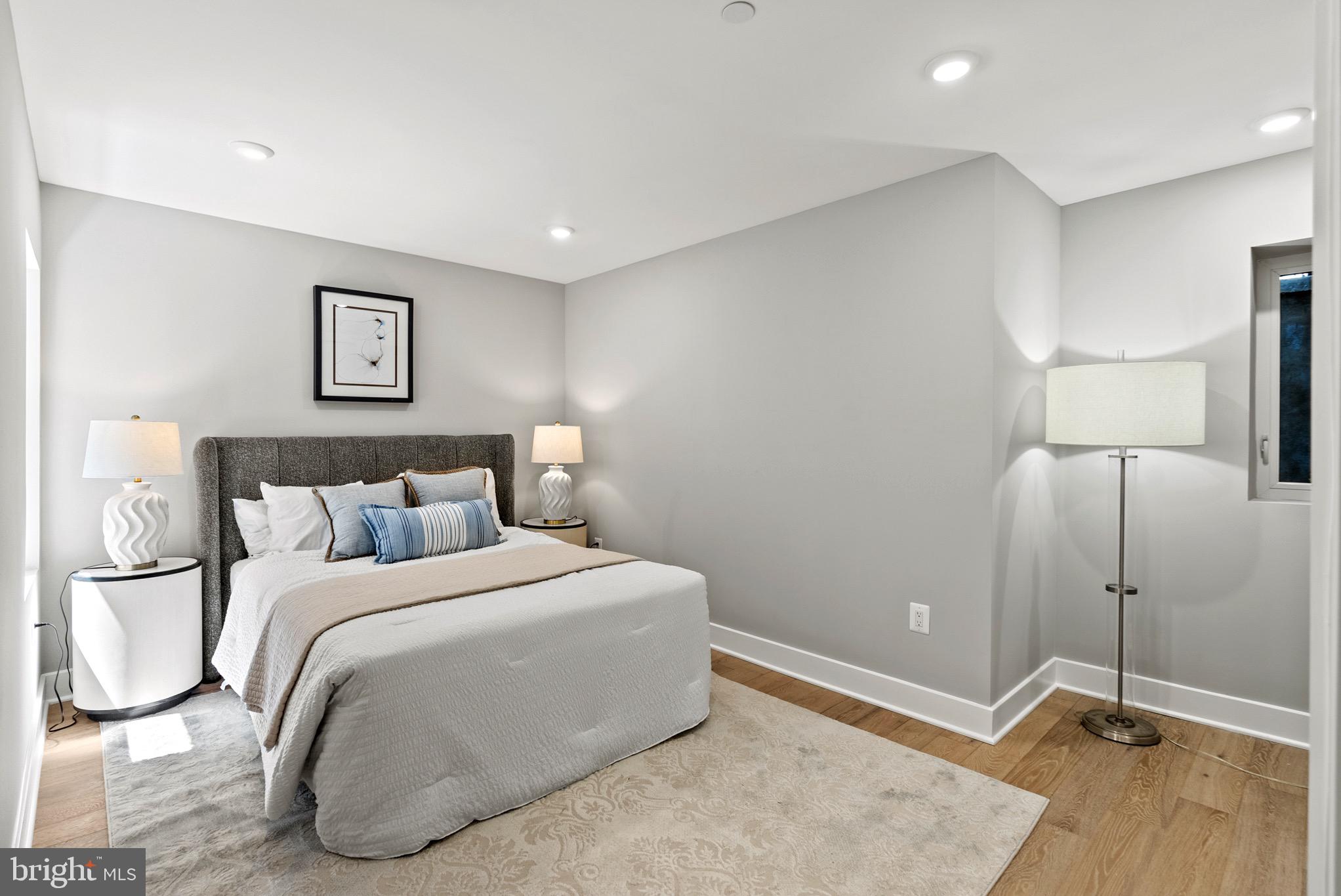 26 TODD PLACE NE 1