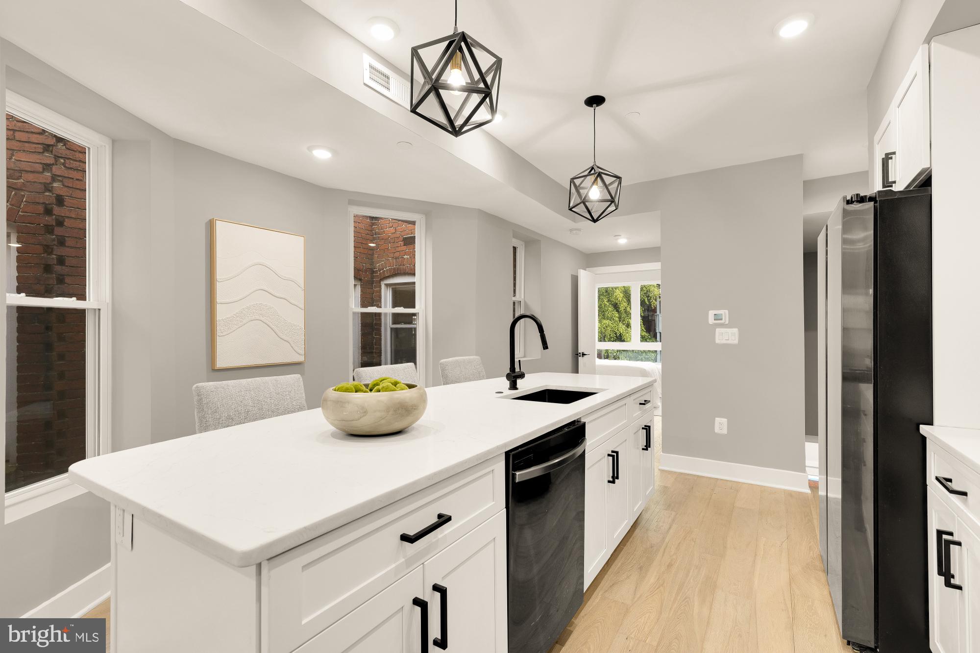 26 TODD PLACE NE 2