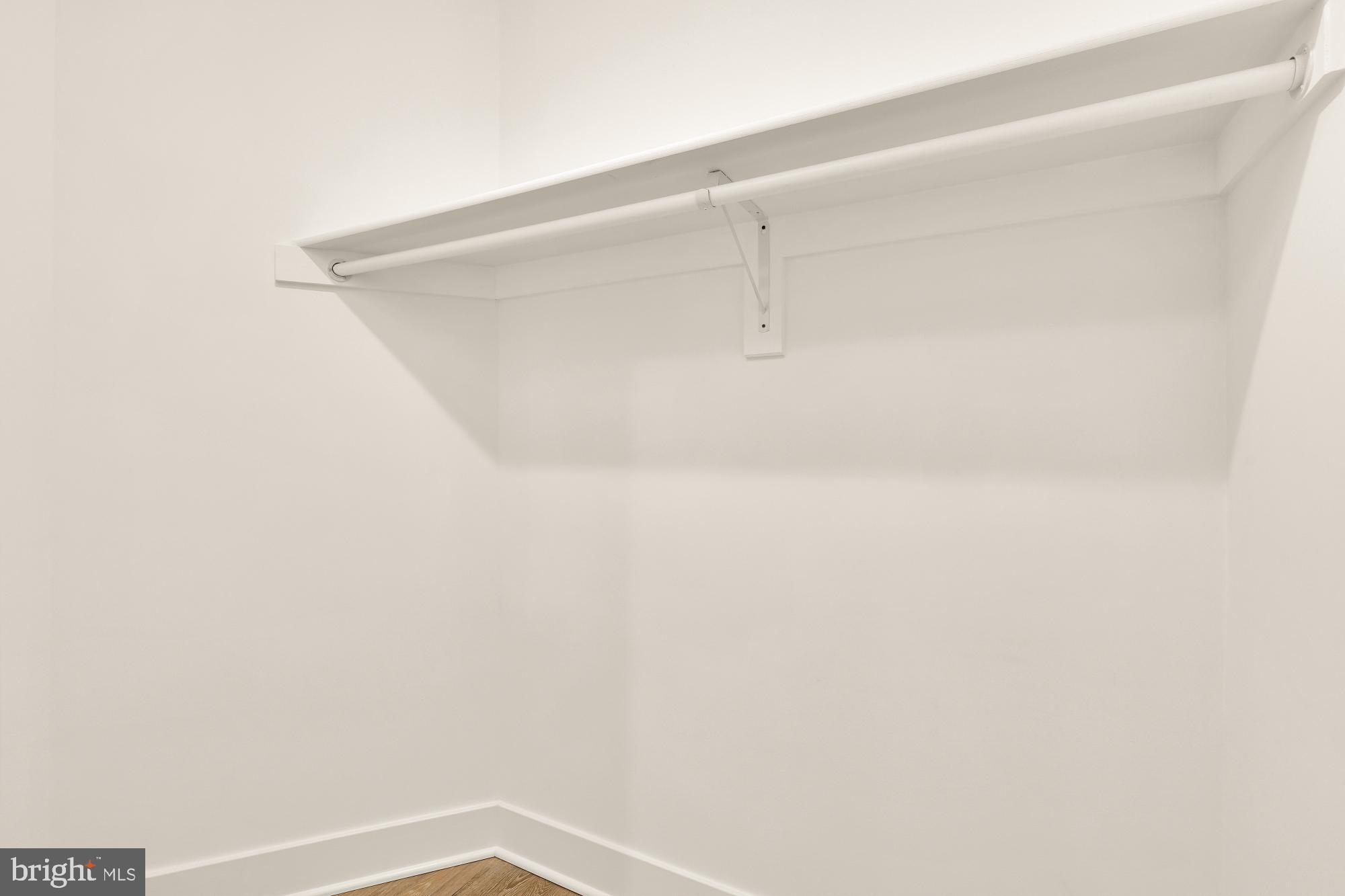 26 TODD PLACE NE 2