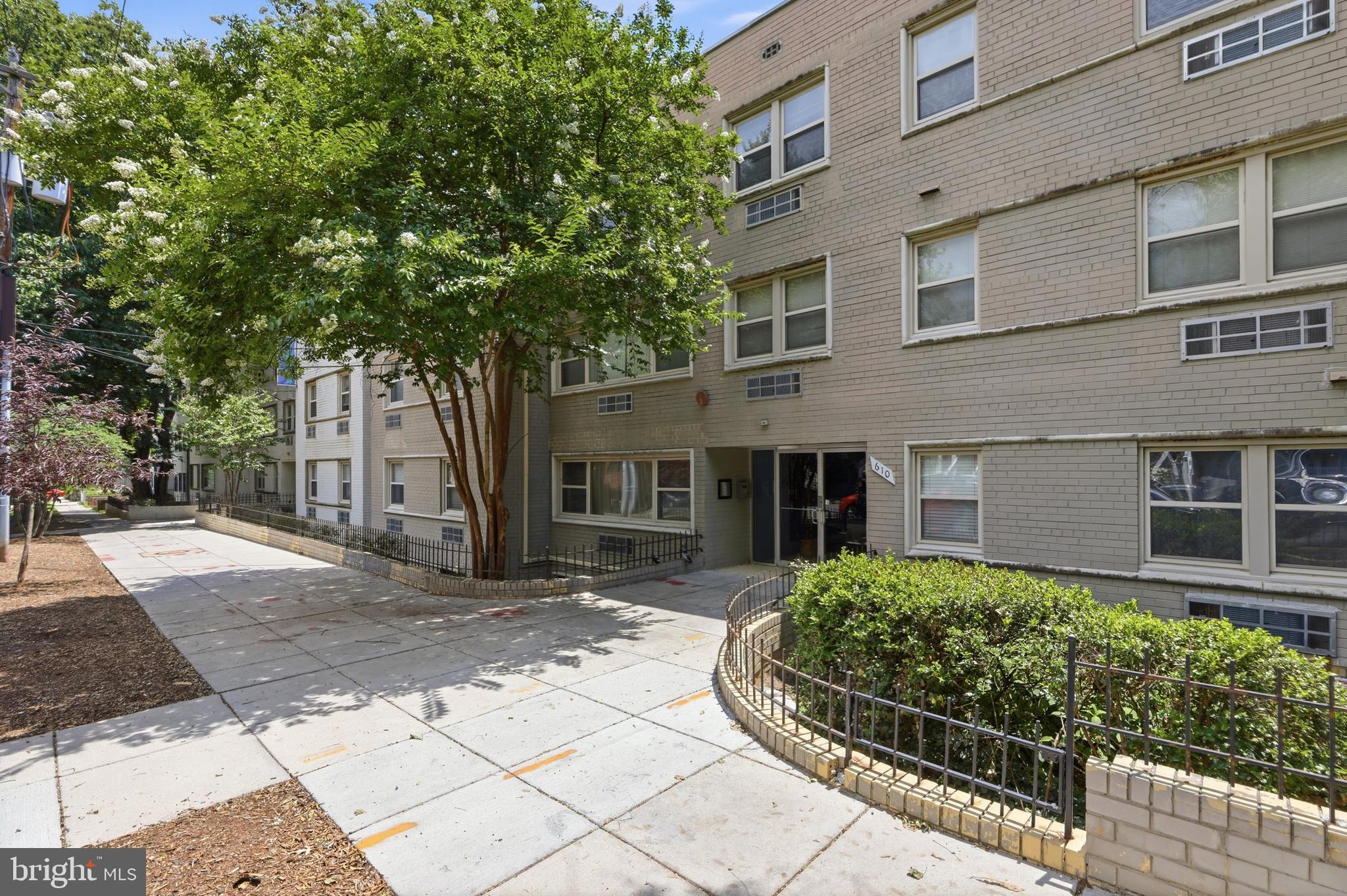 610 LONGFELLOW STREET NW 305
