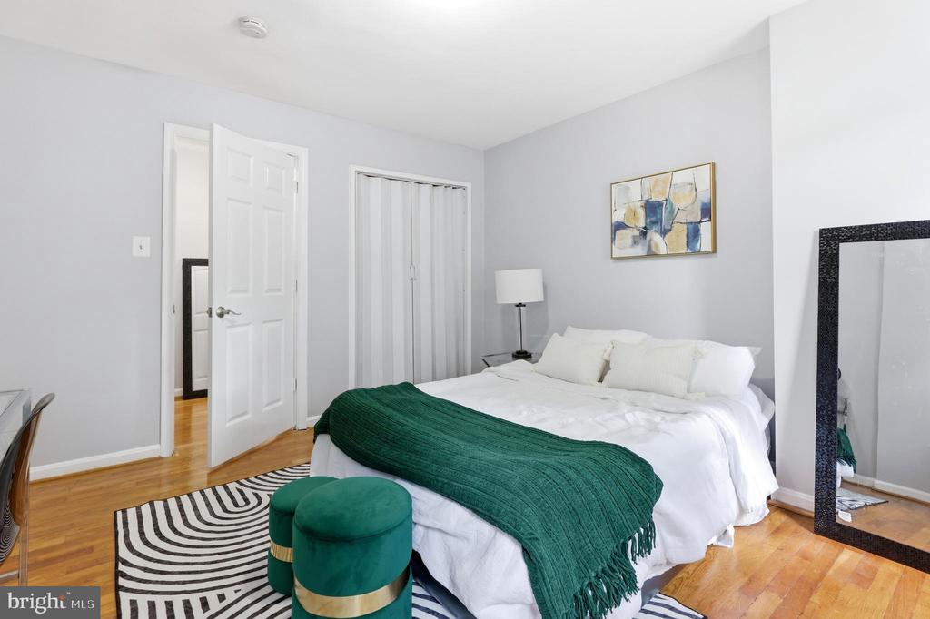 610 LONGFELLOW STREET NW 305