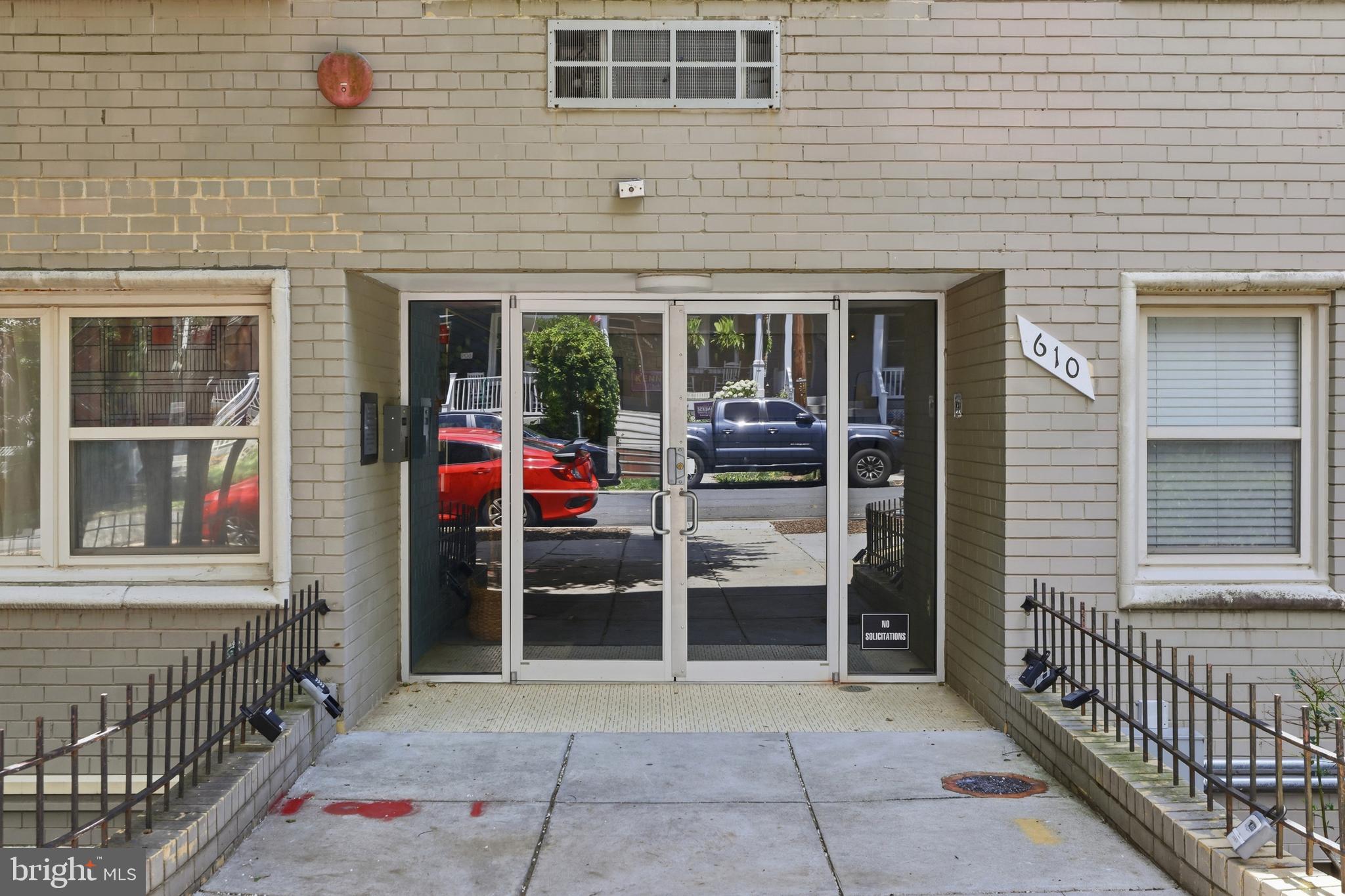 610 LONGFELLOW STREET NW 305