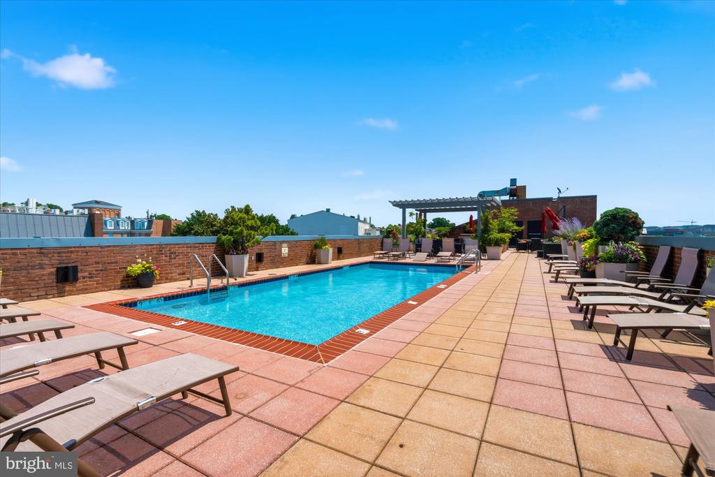 3251 PROSPECT STREET NW Unit: 304