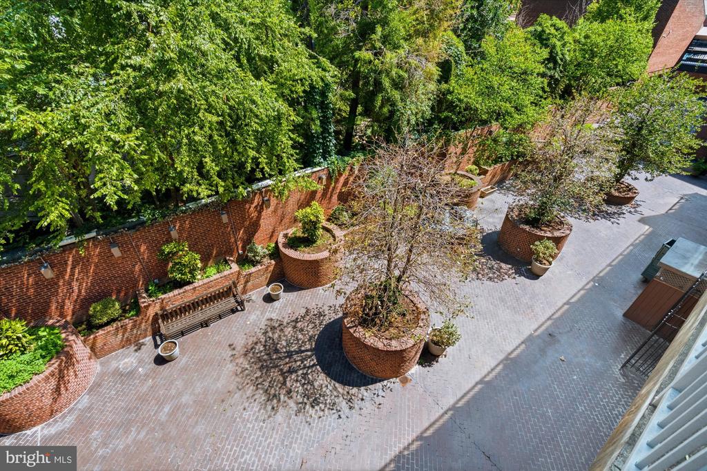 3251 PROSPECT STREET NW Unit: 304
