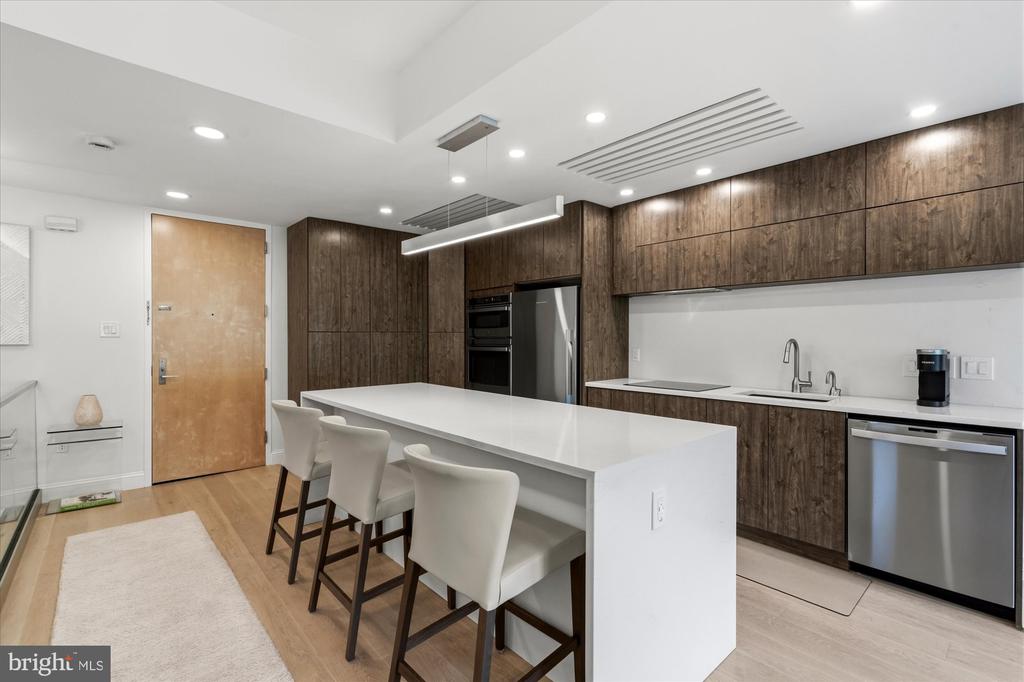 3251 PROSPECT STREET NW Unit: 304