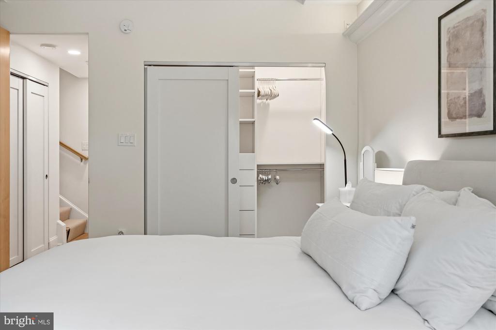 3251 PROSPECT STREET NW Unit: 304