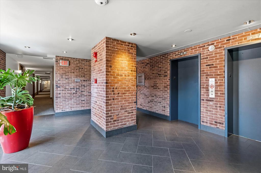 3251 PROSPECT STREET NW Unit: 304