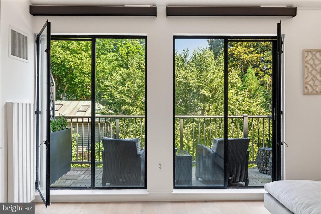 3251 PROSPECT STREET NW Unit: 304