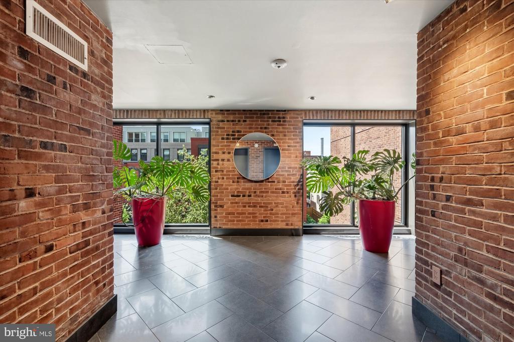 3251 PROSPECT STREET NW Unit: 304