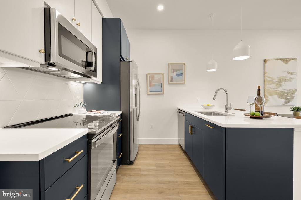 2310 4TH STREET NE Unit: 22